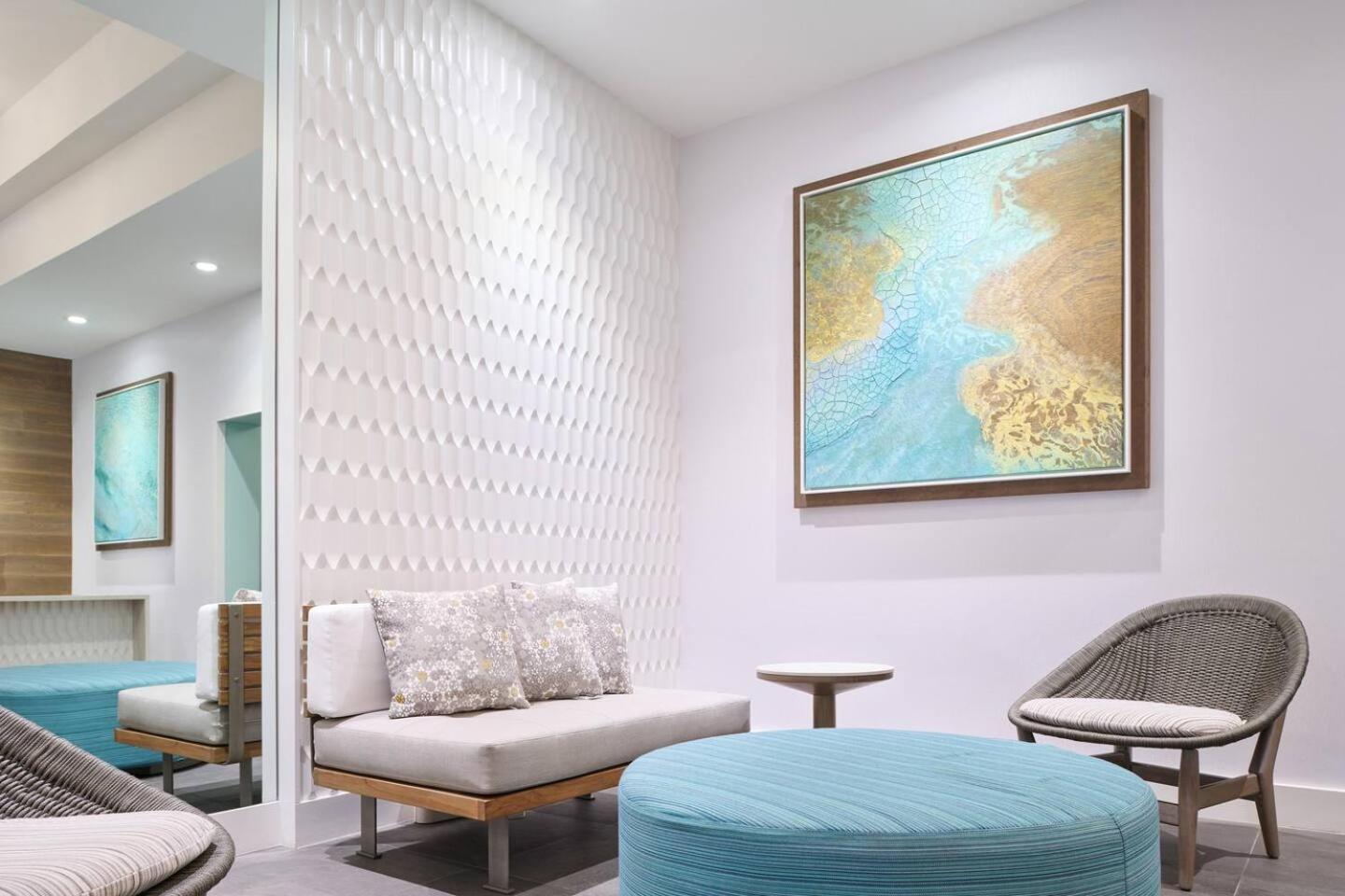 Luxury Oceanfront 2 Bedroom Apartment At Waikiki Beach Tower Honolulu Extérieur photo