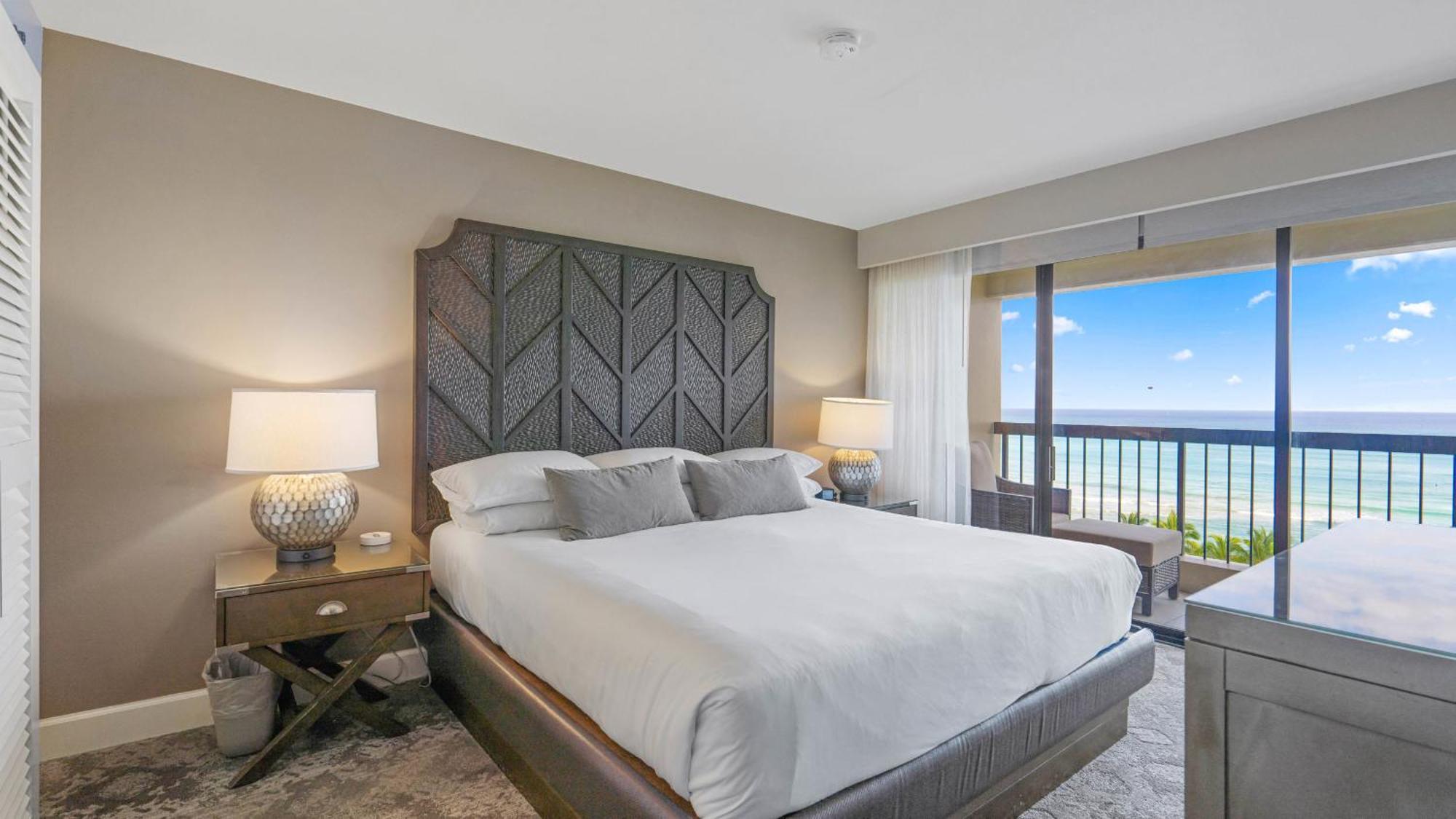 Luxury Oceanfront 2 Bedroom Apartment At Waikiki Beach Tower Honolulu Extérieur photo
