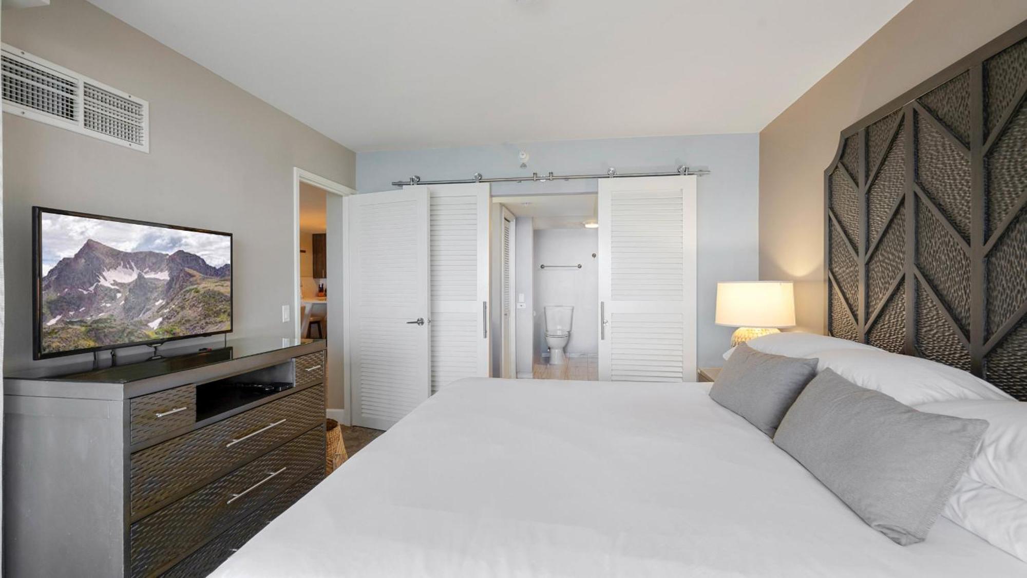 Luxury Oceanfront 2 Bedroom Apartment At Waikiki Beach Tower Honolulu Extérieur photo