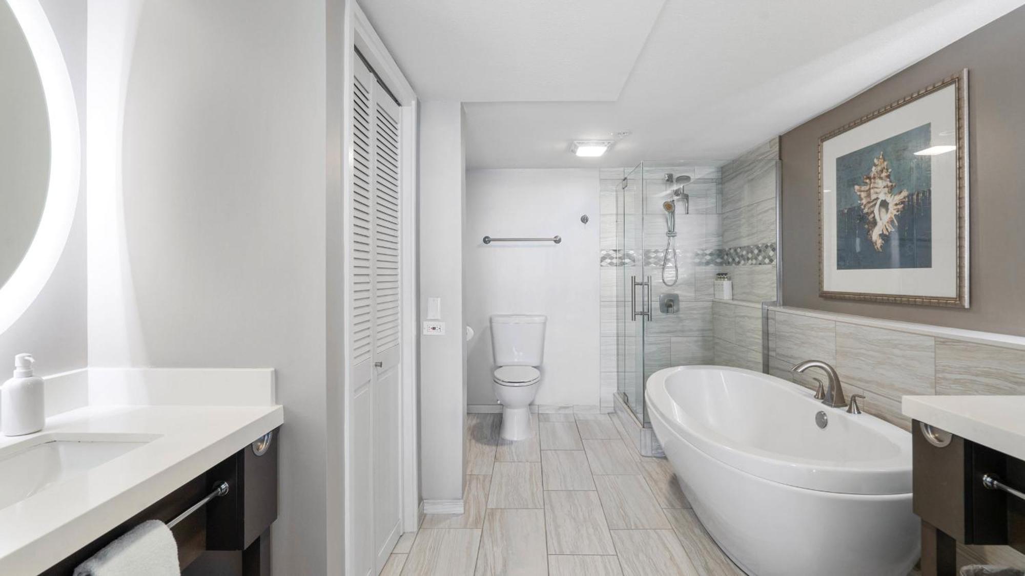 Luxury Oceanfront 2 Bedroom Apartment At Waikiki Beach Tower Honolulu Extérieur photo